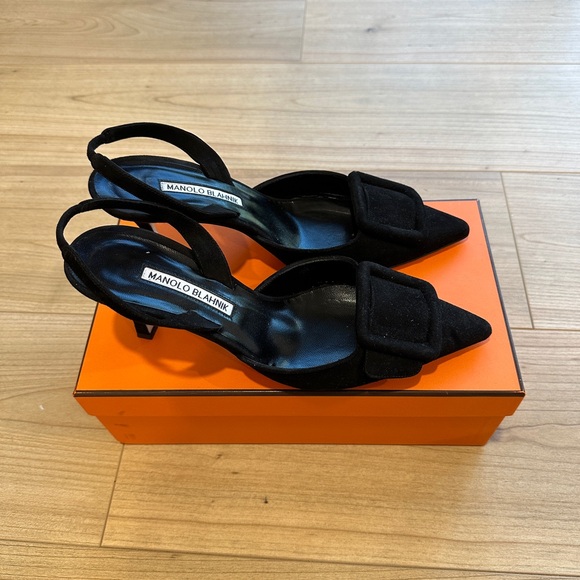 Manolo Blahnik Mayslibi - Picture 5 of 5